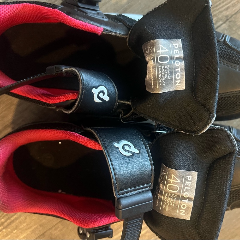 Peloton Women's Athletic Shoes - Black and Red